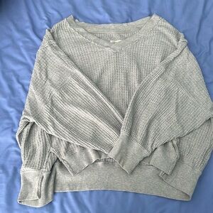American Eagle Waffle Knit V-neckk Sweater Size L